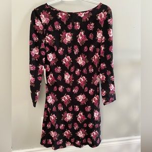 Sunday Best long sleeves floral dress